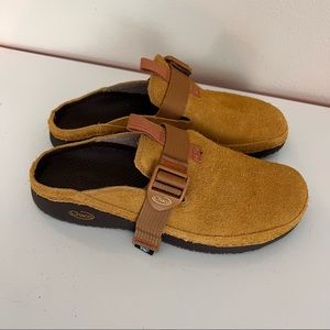 Chaco Paonia Clog size 9